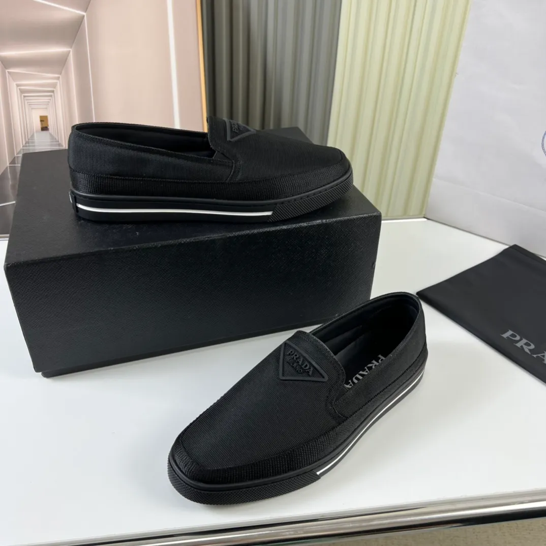 Men's shoes 💰540💰 [PRADA] Popular items in men's shoes counter, synchronized with the official website, fashionable slip-on slip-on shoes. High-quality shipment ✔️Original imported waterproof fabric + cowhide lining, 1🆚1 replica, original original outsole, 38-45 (45 customized, non-refundable)